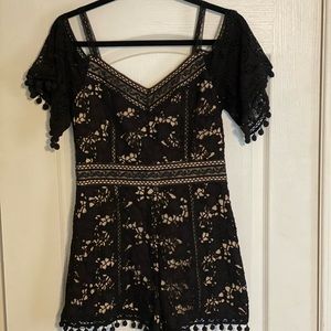 NWT Alice + Olivia Romper: Size 4